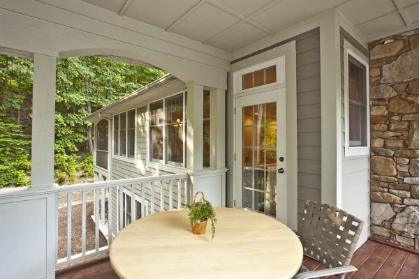 Cost of Covered Porch Installation in Lincoln