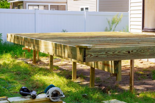 Cost of Elevated Deck Installation in Lincoln