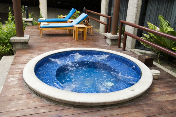 Hot Tub Deck Construction in Lincoln