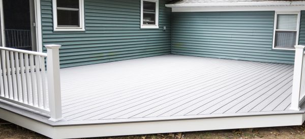 Cost of Vinyl Decking Installation in Lincoln